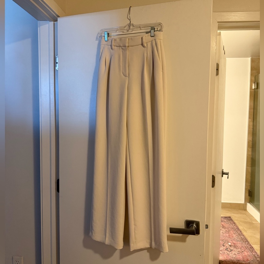 Aritzia Wilfred Effortless Pants in Off White